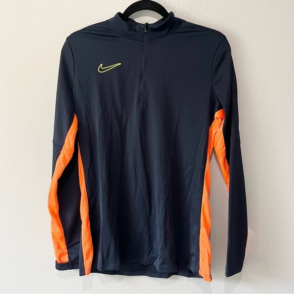 NIKE- NWT DRI-FIT Black Colorblock Half Zip Lightweight Jackets Size M - Picture 2 of 6